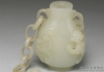 图片[3]-Jade snuff bottle with chains and “chi” dragon design, Qianlong reign (1736-1795), Qing dynasty-China Archive